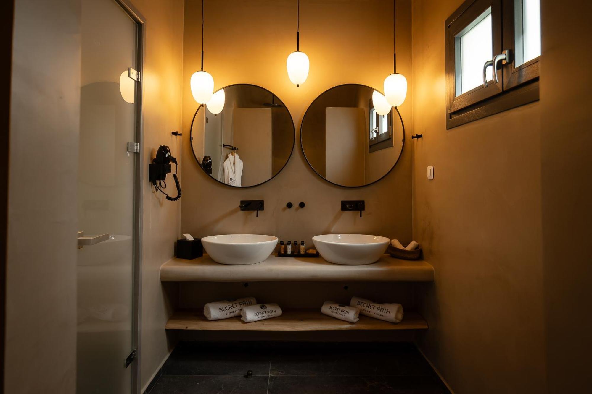 Secret Path Luxury Villas Imerovígli Extérieur photo